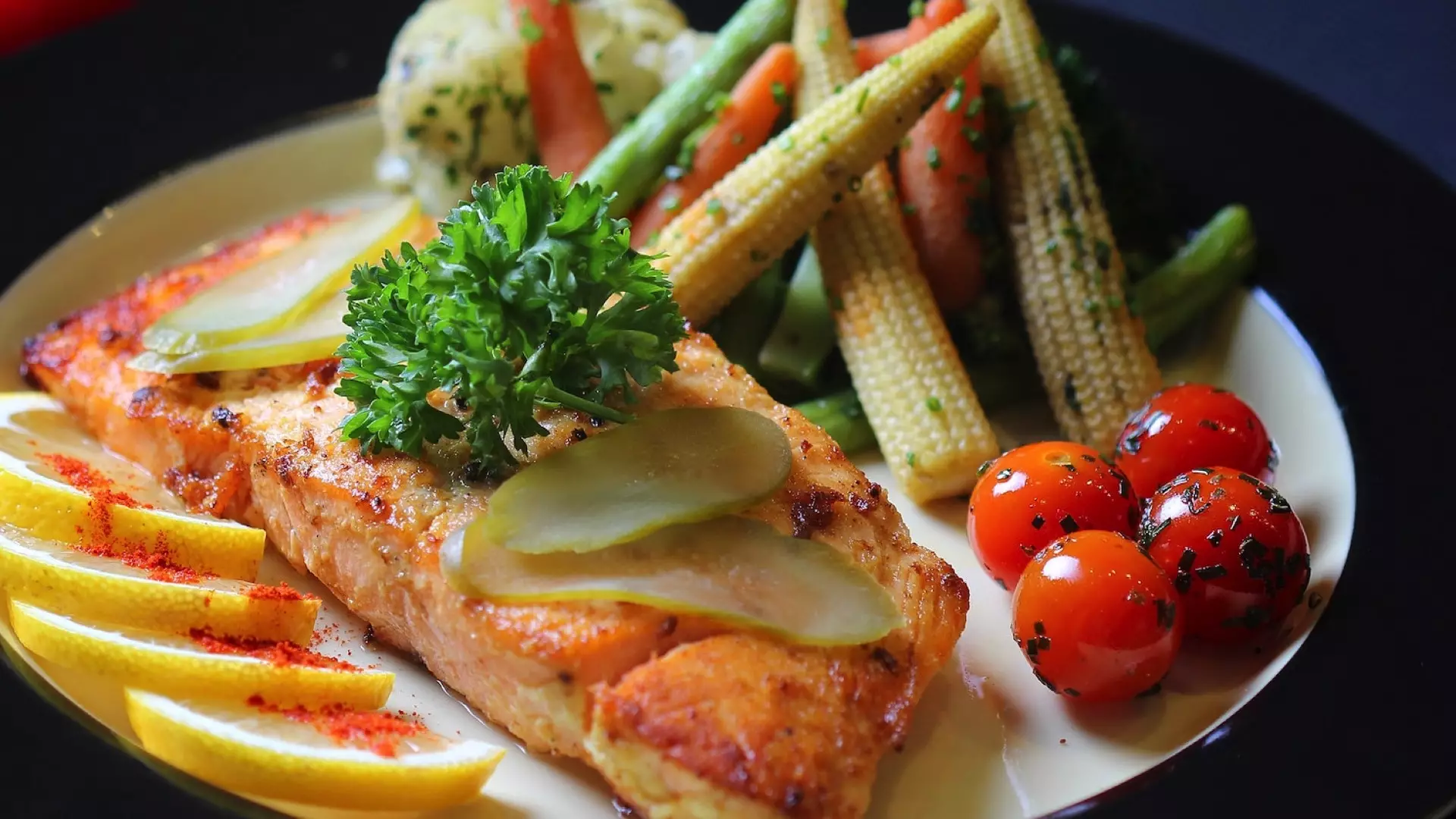 Healthy recipes Vitamins and Minerals: Seafood Recipes A healthy, balanced diet should include at least 2 portions of fish a week, including 1 of oily fish. That's because fish and shellfish are good sources of many vitamins and minerals. Oily fish – such as salmon and sardines – is also particularly high in long-chain omega-3 fatty acids, which can help to keep your heart healthy